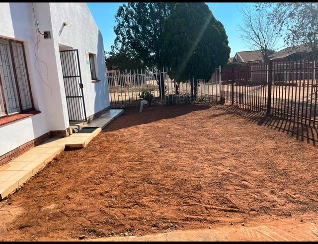 2 bed property to rent in MMABATHO UNIT 14